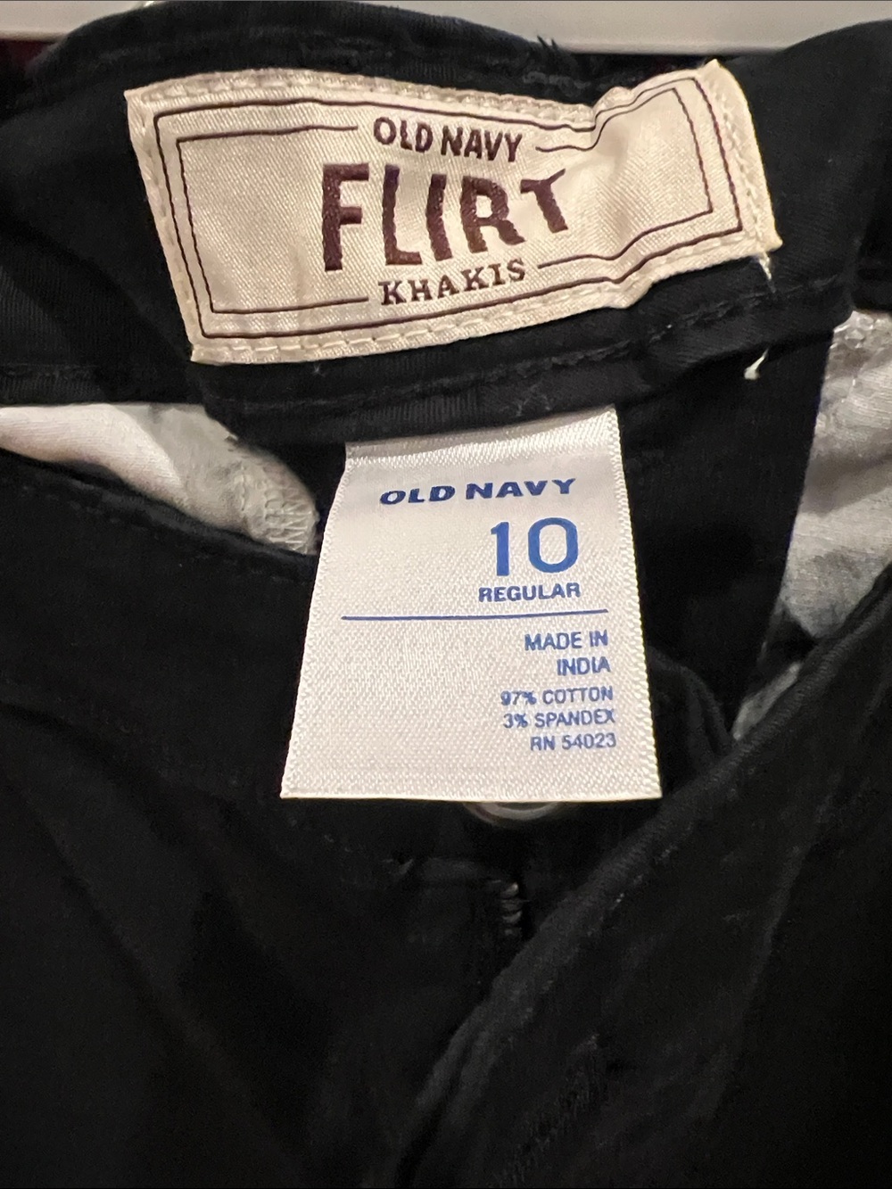 Old Navy Flirt Khakis Women’s Black flared pants